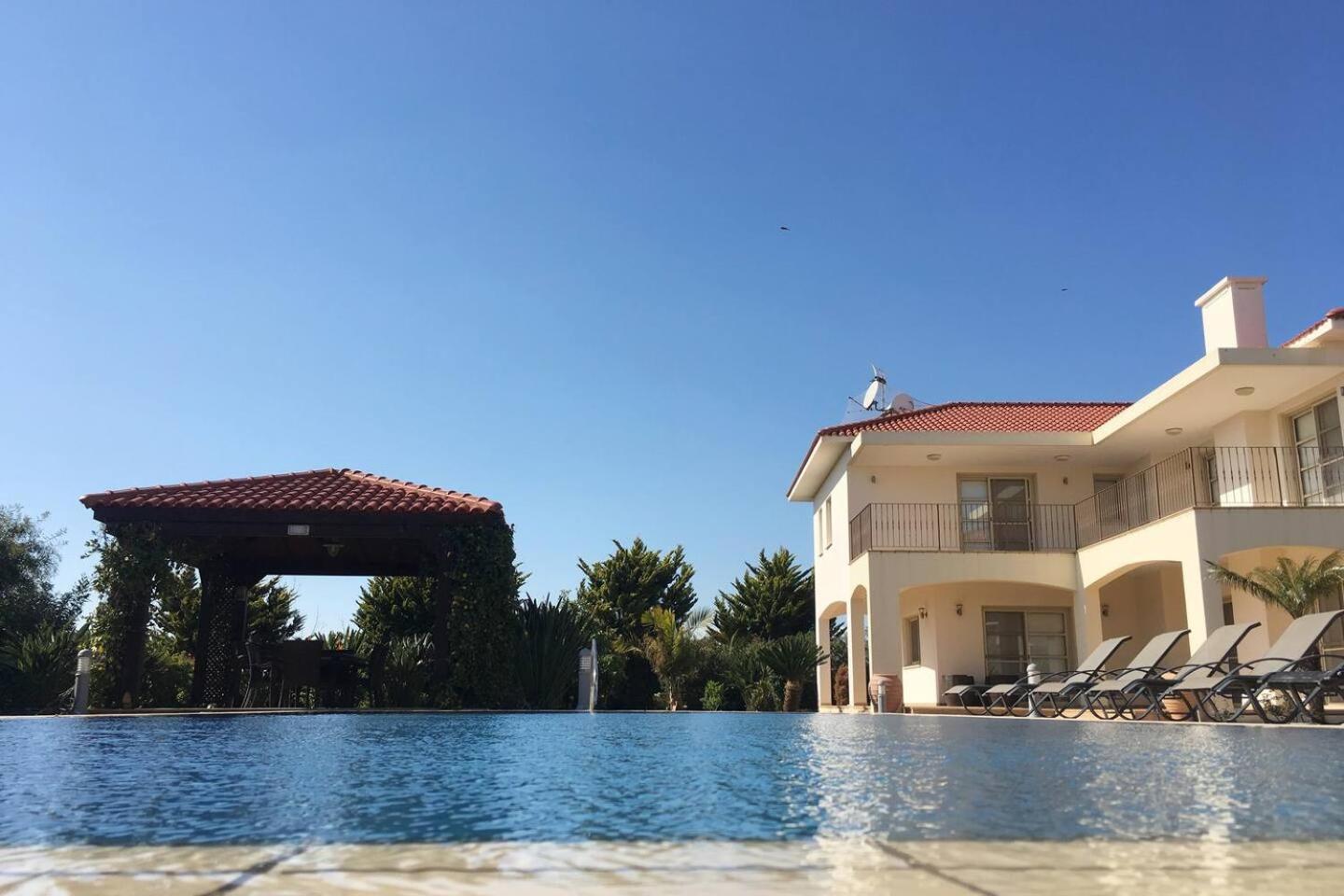 Orchard Blossom Private Villa With Pool Phrenaros Exterior photo